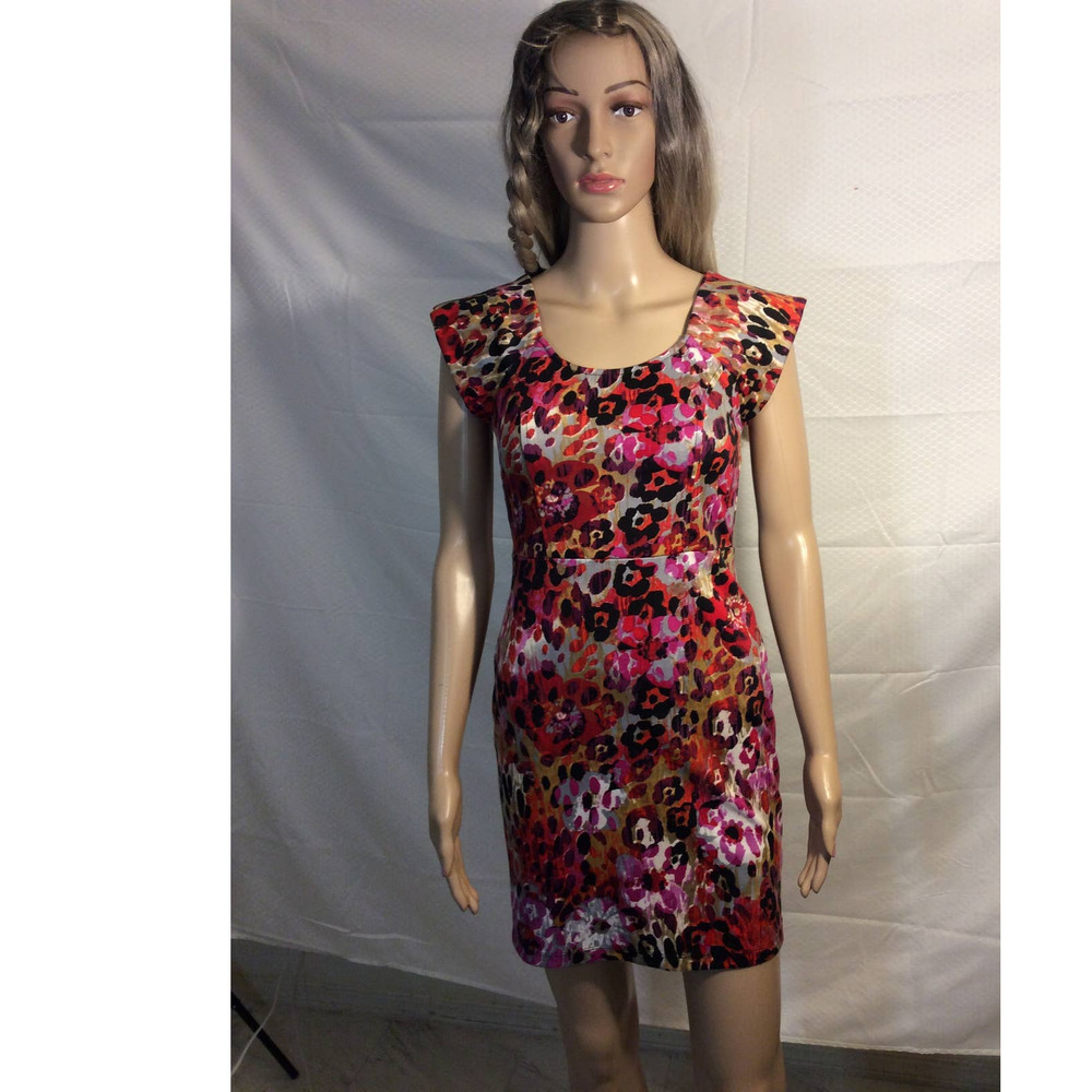 Love Couture Knee length dress in Women size Medium